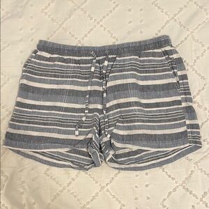Amazon Essentials Women's Striped Gray linen Shorts nwot large
